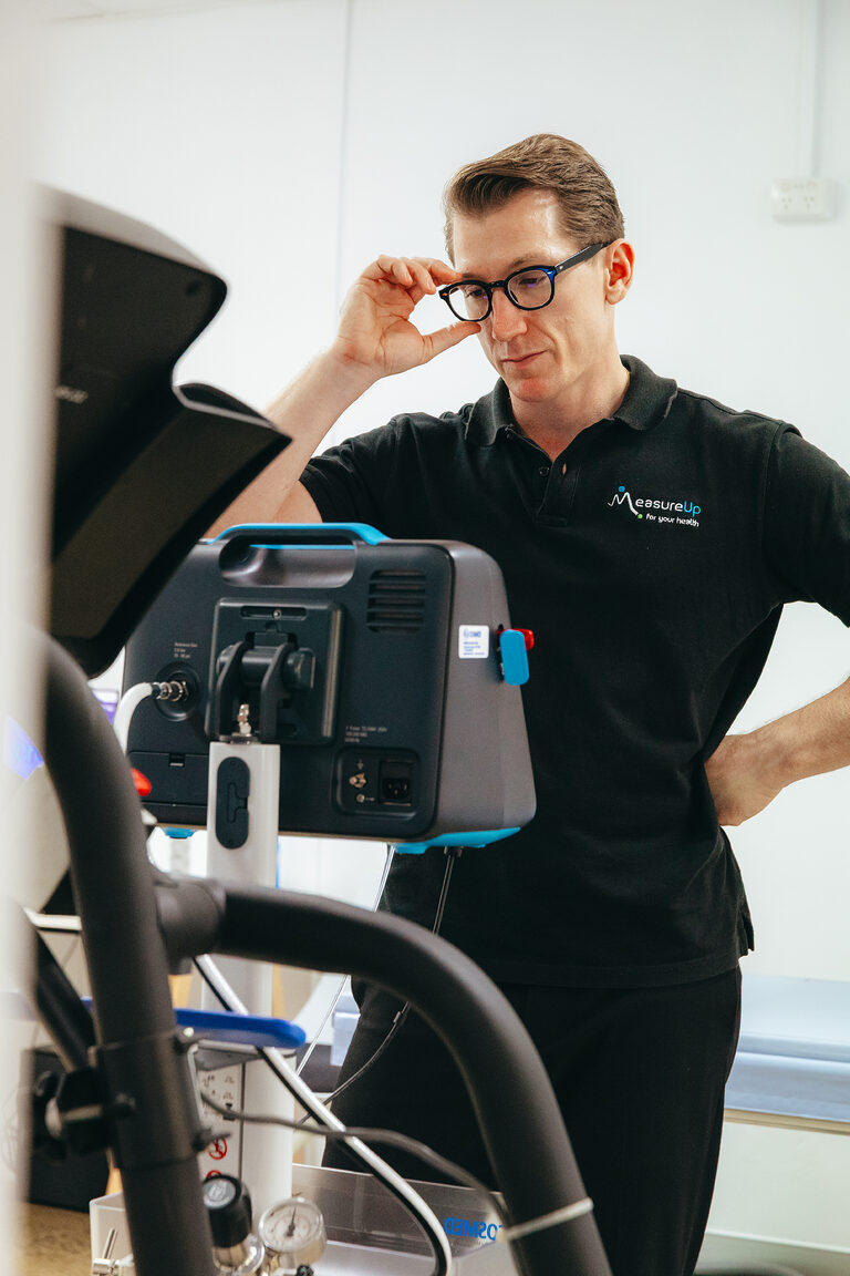 Measureup Exercise Physiologist conducting vo2 max test